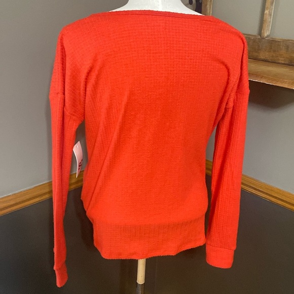 SO Bright orange v neck knot front long sleeve top size small NWT - Picture 5 of 7